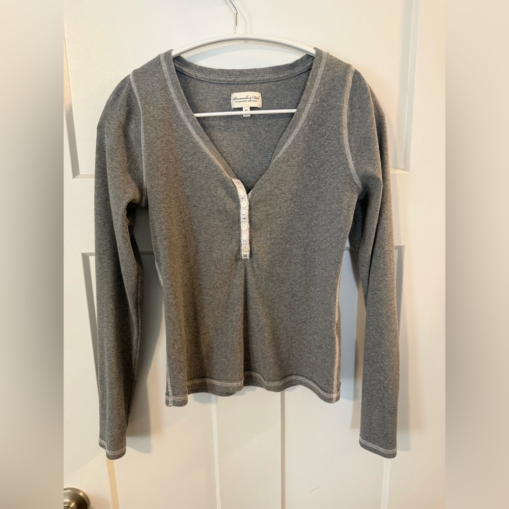 Abercrombie & Fitch Gray Long Sleeve Rib Henley